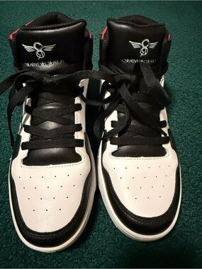 Creative Recreation Women's Honey Mid Casual Sneakers from Finish Line sz 8